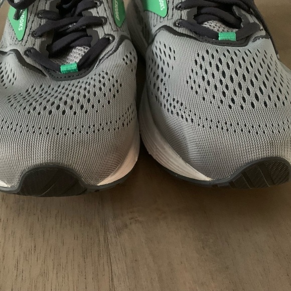 Brooks Ariel 20 Running Athletic Shoe Sneaker
Women's 10 Extra Wide - Picture 4 of 6